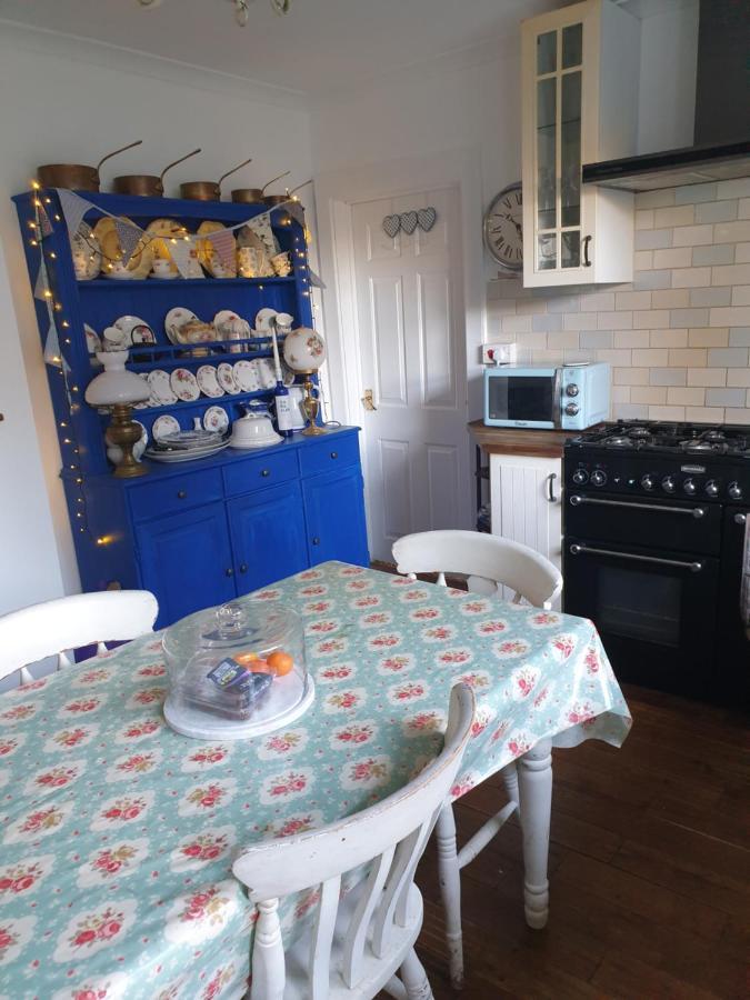 Private Room Near Roath Lake/Park كارديف المظهر الخارجي الصورة